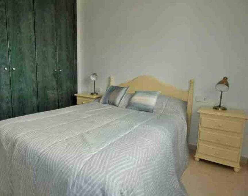 Lovely 2 Bedroom Apartment 2Nd Line To Beach アルビール エクステリア 写真